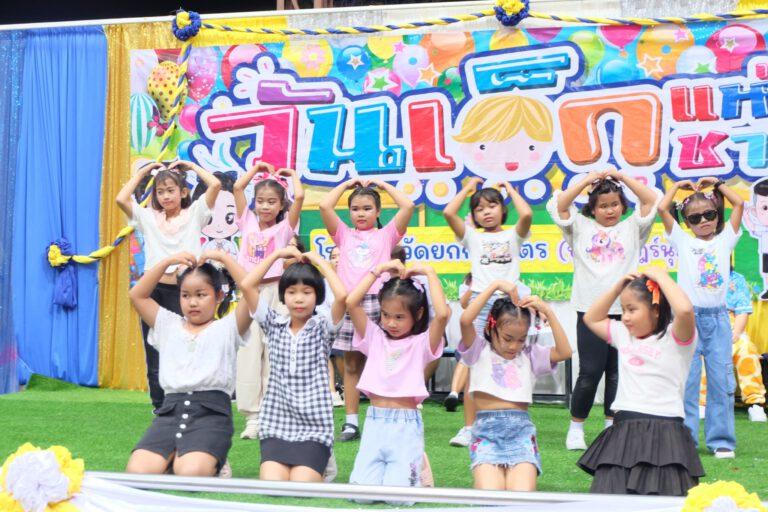 LINE_ALBUM_12-1-67 วันเด็ก ปี 67 ภาคกลางคืน_๒๔๐๑๑๓_392