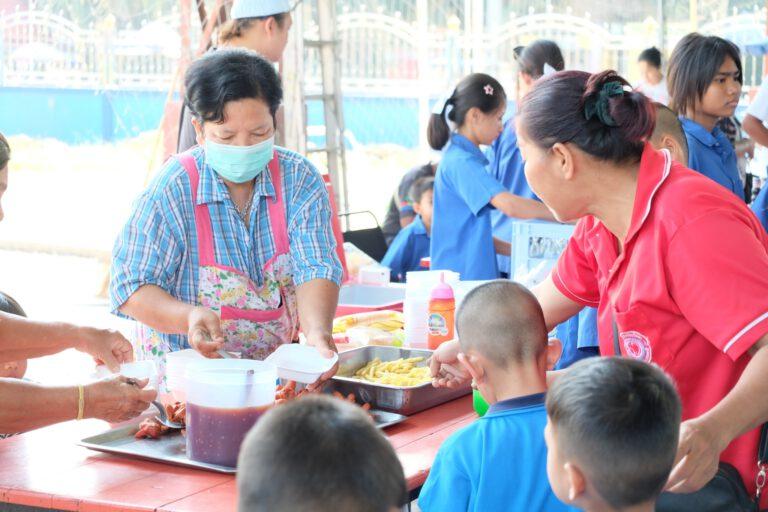 LINE_ALBUM_12-1-67 วันเด็ก ปี 67 ภาคกลางวัน_๒๔๐๑๑๒_699