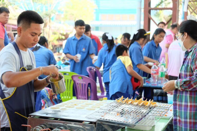 LINE_ALBUM_12-1-67 วันเด็ก ปี 67 ภาคกลางวัน_๒๔๐๑๑๒_703