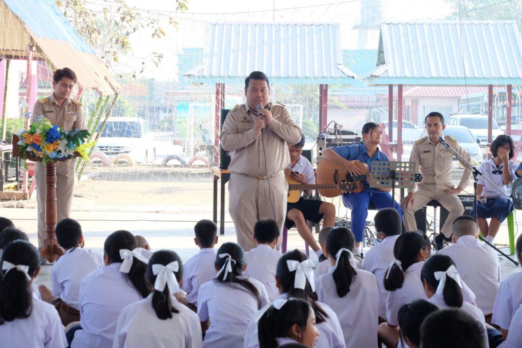 LINE_ALBUM_ท่านรองกล่าวอำลานักเรียน_๒๔๐๑๐๙_1